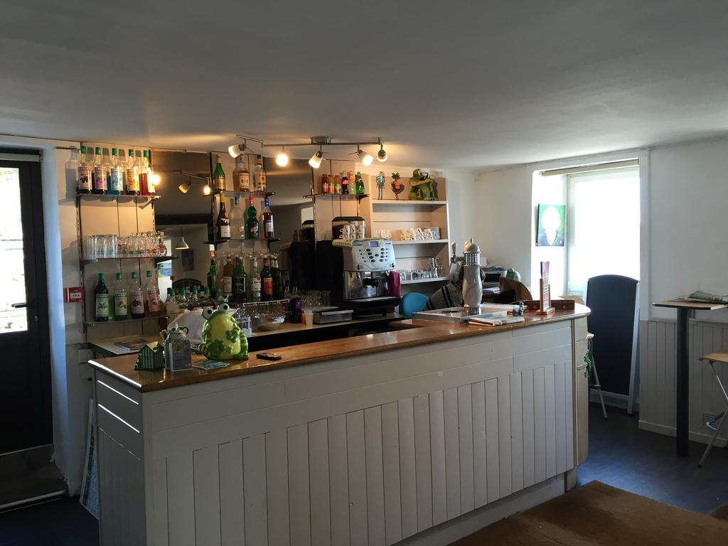 Hotel Saint Pierre Les Sauvages  Luaran gambar